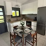 Trifhouse - Village And Sea Escape Holiday home *