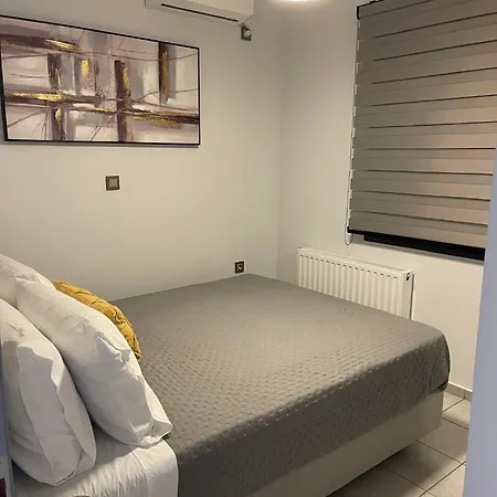 펜션 Trifhouse - Village And Sea Escape